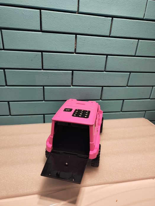 Детска касичка полицейска кола с парола и автоматично прибиране