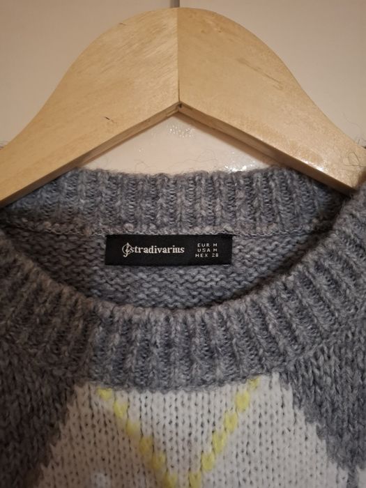 Pulover Stradivarius mărimea M