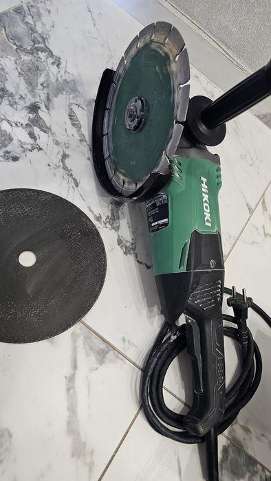 Ъглошлайф HiKOKI - Hitachi 2000 W, 230 мм голям, 6600 об./мин G23ST
ht