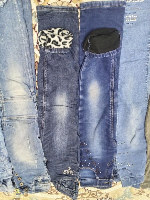 Продам джинсы на девочку