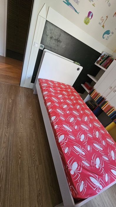 Детско легло,матрак и бюро Çilek