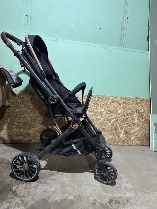 Продам коляску детскую