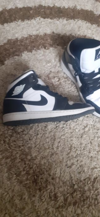 Jordan 1 mid  originali