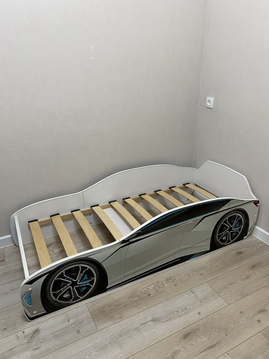 Кровать машинка.