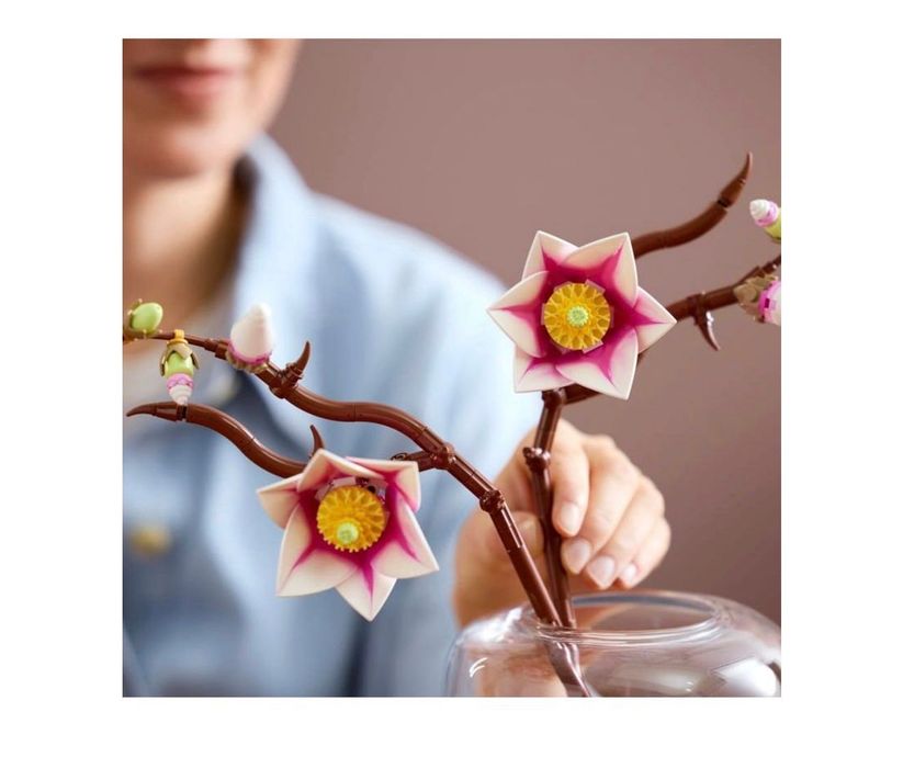 LEGO Botanicals Magnolia Branches (11510)
