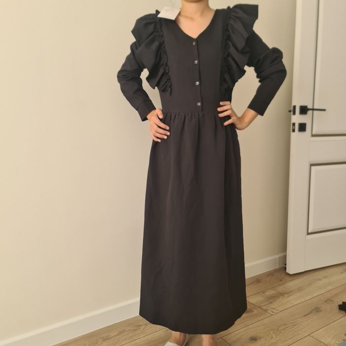 Сатылымда базалық көйлектер