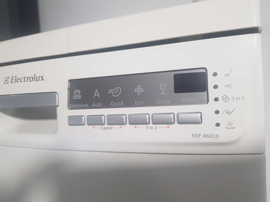 Малка съдомиялна Electrolux