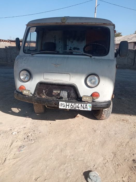 УАЗ буханка сотилади. Йили 1996, метан гази бор, Содиқ ака .