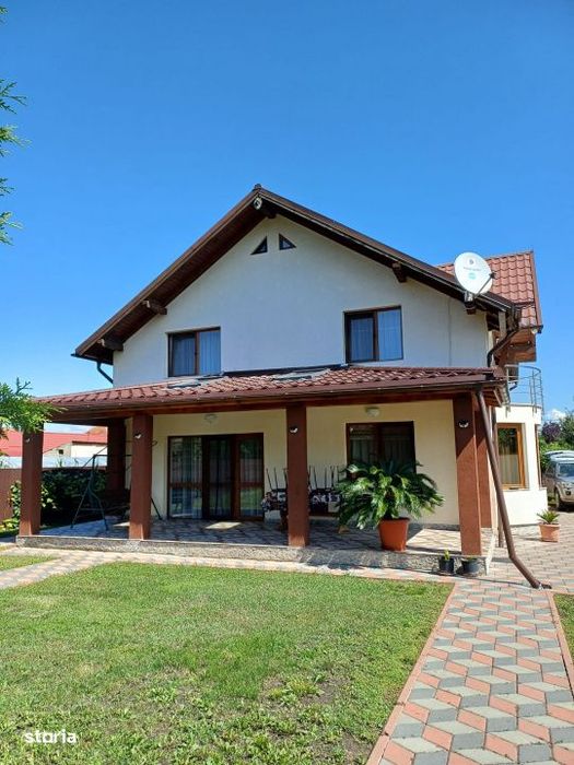 Casa 750 mp, curte individuala, garaj, foisor, Prejmer