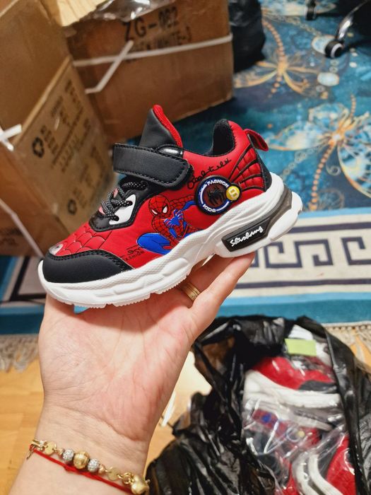 Adidași copii superbii
