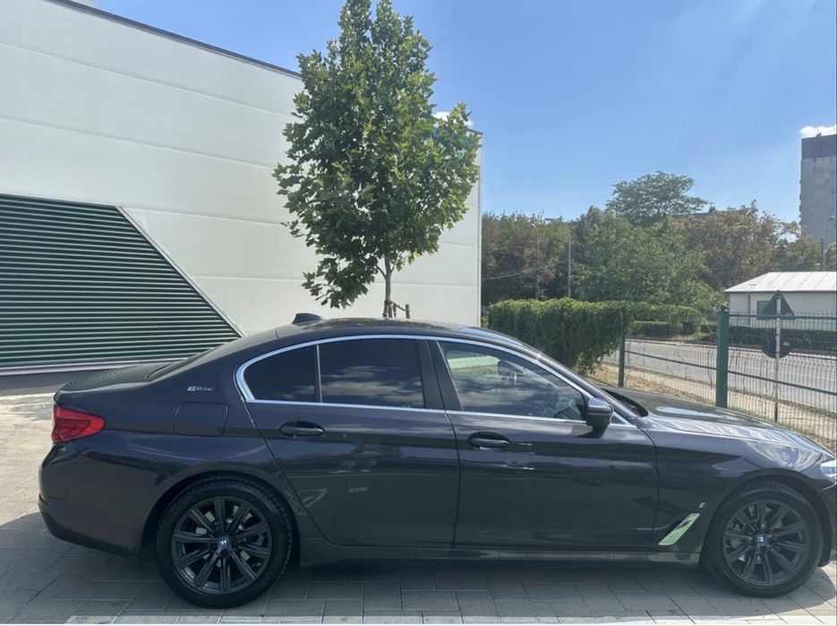 BMW 530E Plug-in HYBRID! / TVA DEDUCTIBIL/ KM REALI / raport de ev