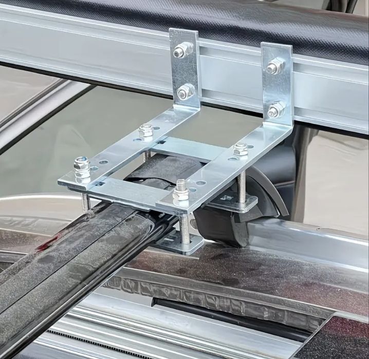 Крепление навеса Маркиза