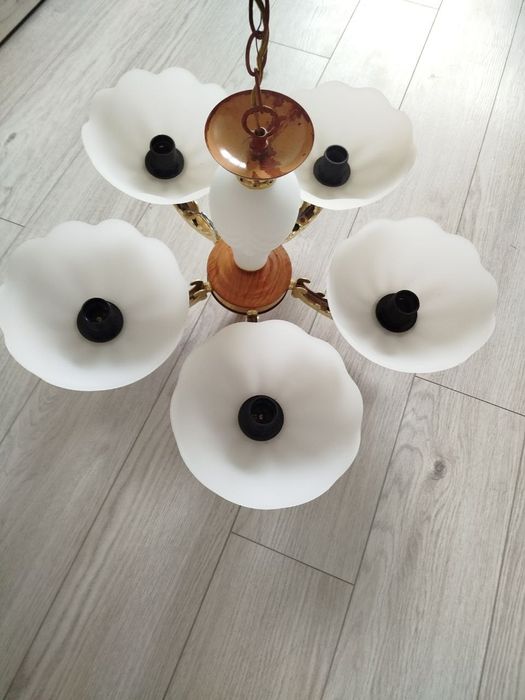 Люстра: 5 плафонов 
Корпус: металл, шоколад с золотыми вс