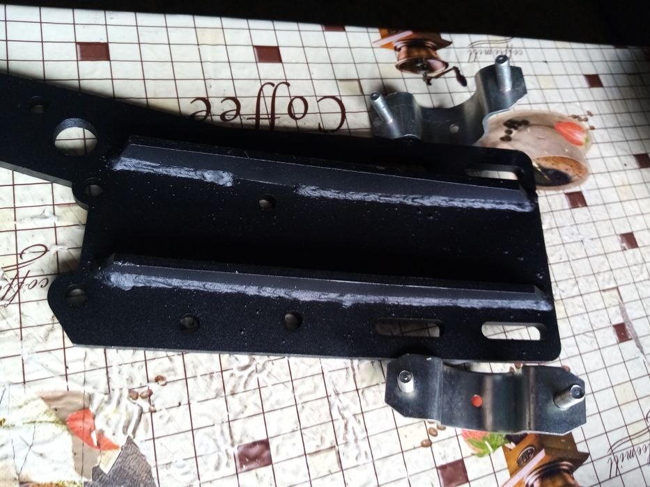 Крепление переднего моста а/м Нива за балку