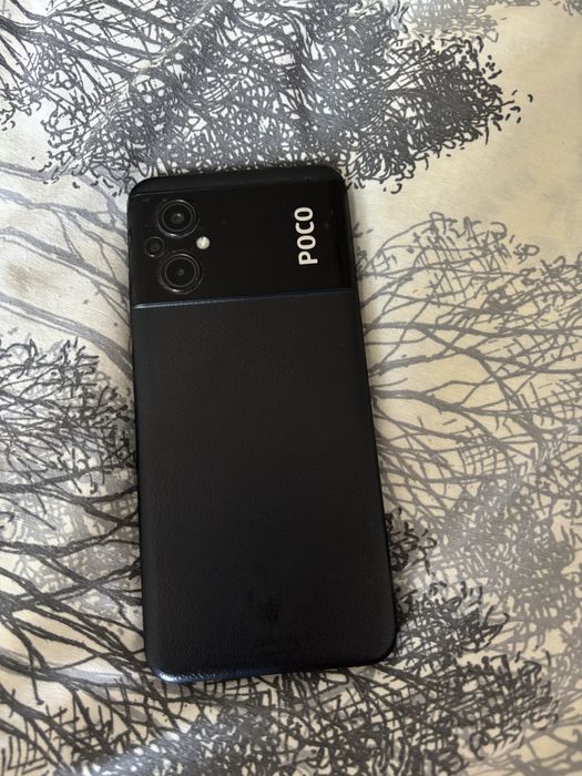 poco m5 телефон 4/64+128 гб