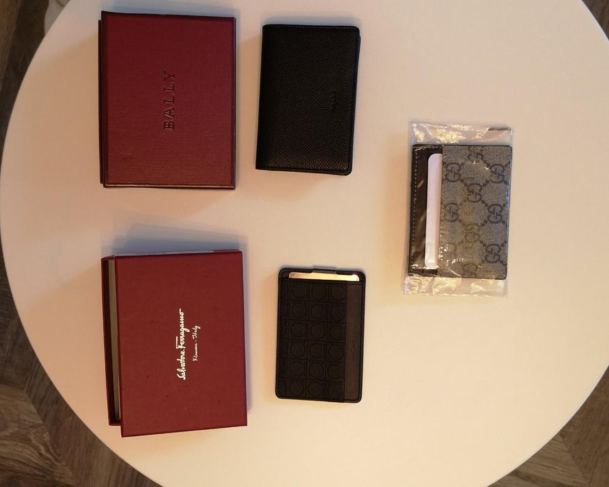 Portofele noi si card holder