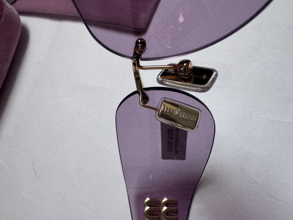 Ochelari de soare Miu Miu MUA51S 75-14 110, Noi
