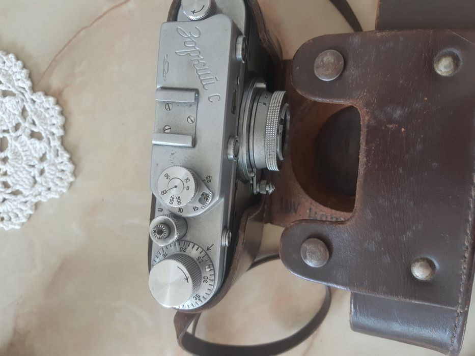 Aparate foto Exakta si Zorki