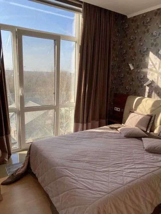 Дава се под наем Двустаен апартамент в София, Зона Б-18 - 65 кв.м за 498.27 € - Снимка #1