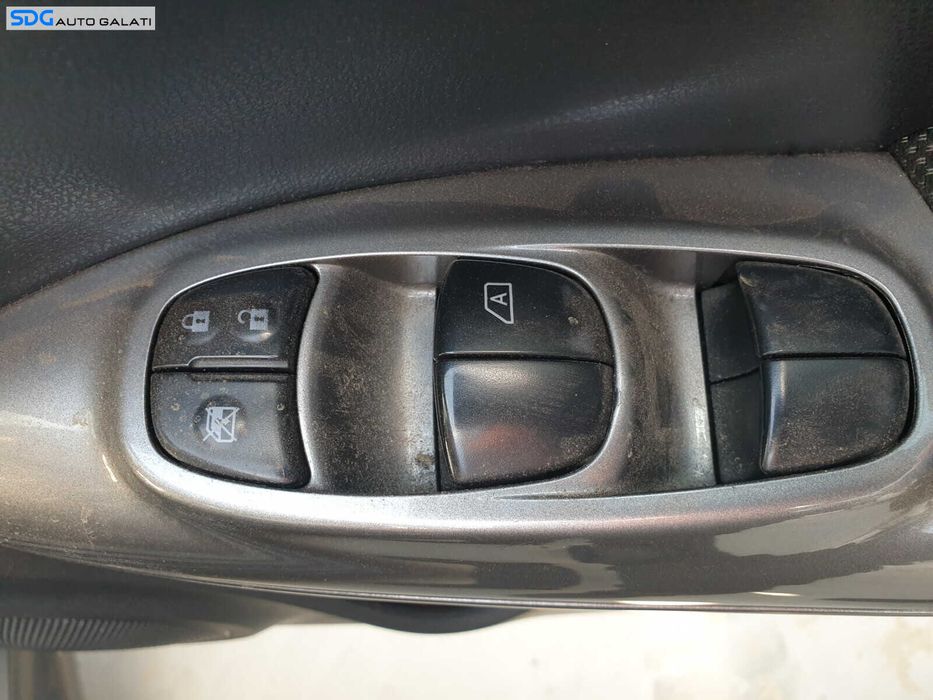Consola Panou Butoane Geamuri Electrice si Inchidere Centralizata Nissan Juke F15 2010 - 2014 [K6337]