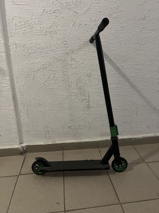 Самокат детский , черный