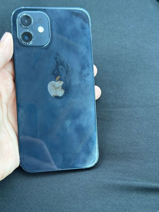 iPhone 12 în stare impecabila+accesorii