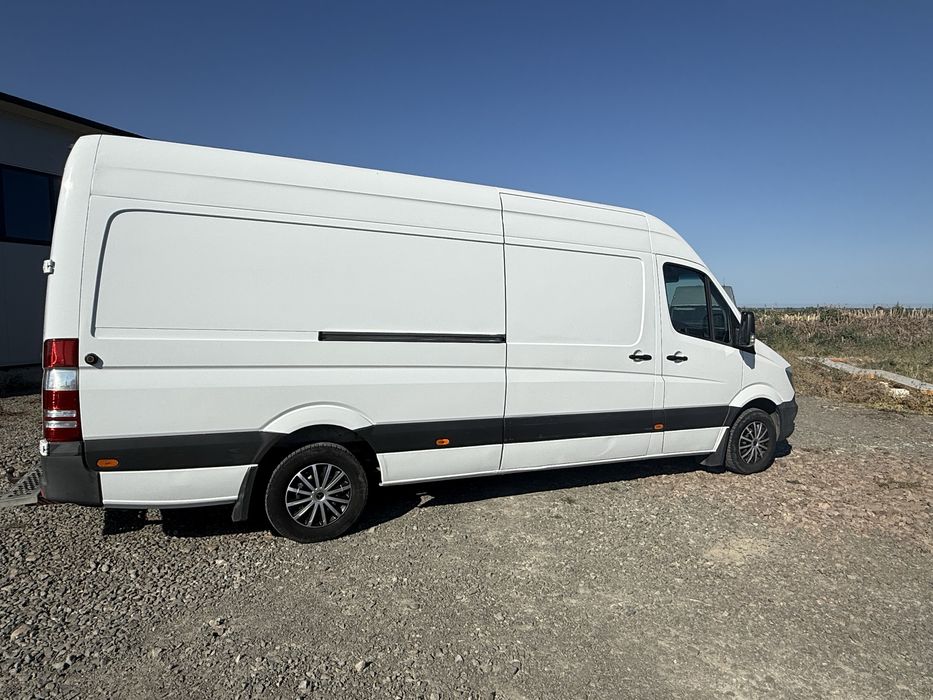 Мерцедес Спринтер 2.2  Дизел 163 Автомат
