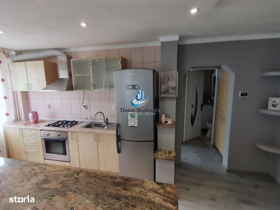 Apartament 2 camere, etaj 3, zona Apa Serv Piatra Neamt