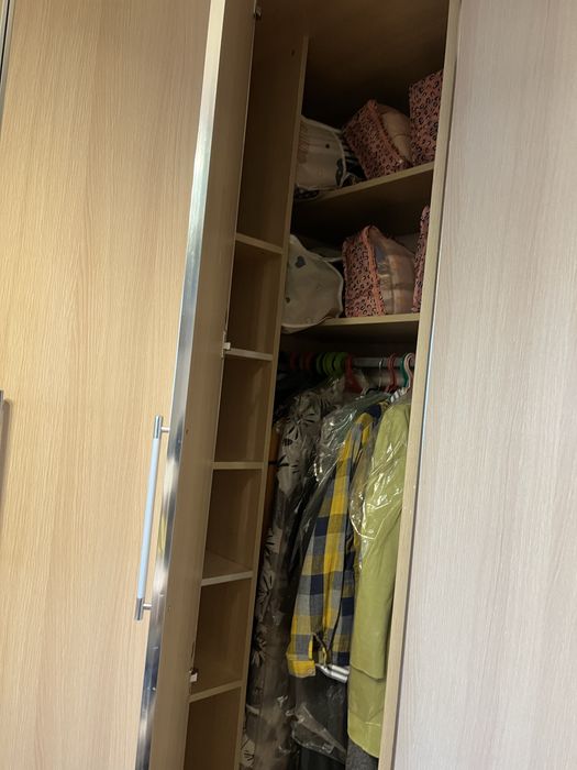 Шкафы для одежды