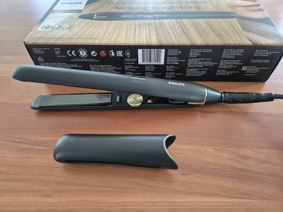 Професионална преса за коса Philips с титаниево покритие, HPS930/00