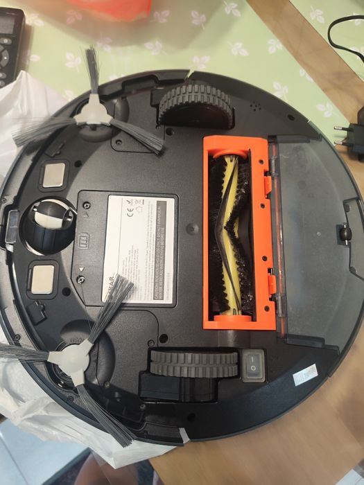 OSKAR - Робот прахосмукачка