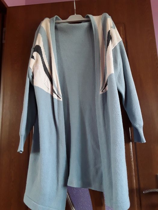 Vând Cardigan Damă Lung Gros Mărimea XL -XXL