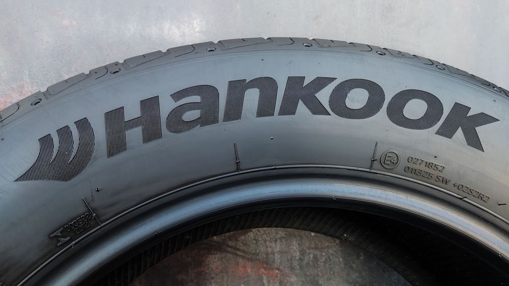 4бр. летни гуми 235/60/18 Hankook Ventus S1 evo 2, SUV , MO
7mm
dot23