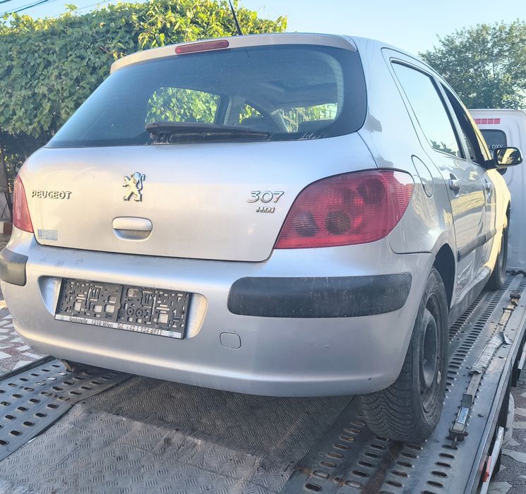 Peugeot 307 ( 2.0 diesel) - motor/cutie/radiator/bara/faruri/capote/uși/triple