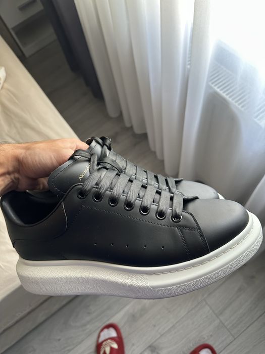 Alexander Mcqueen
