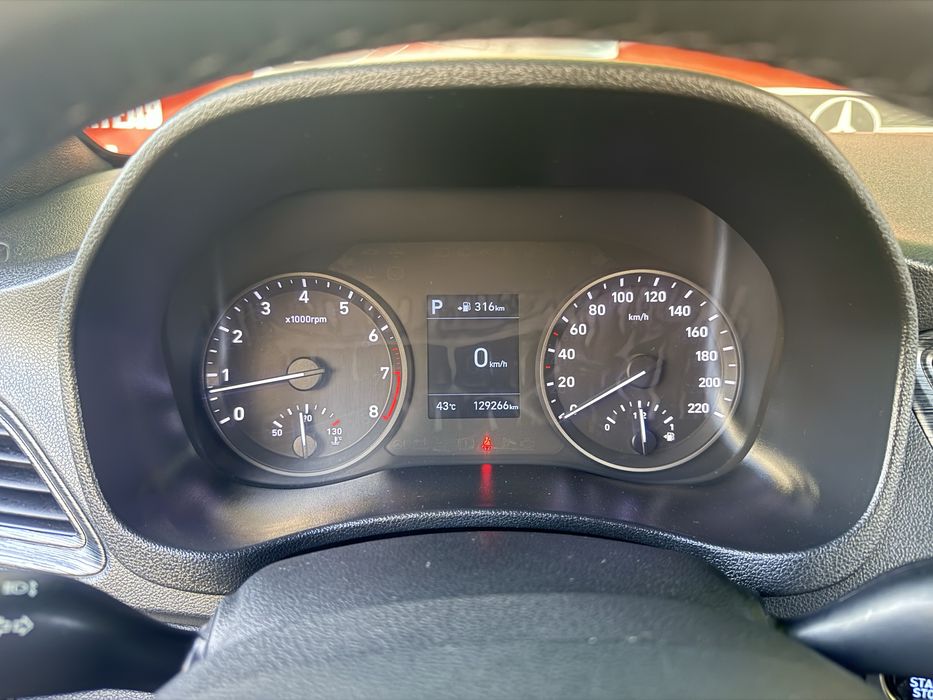 Hyundai Accent 1.6 full комплектиция