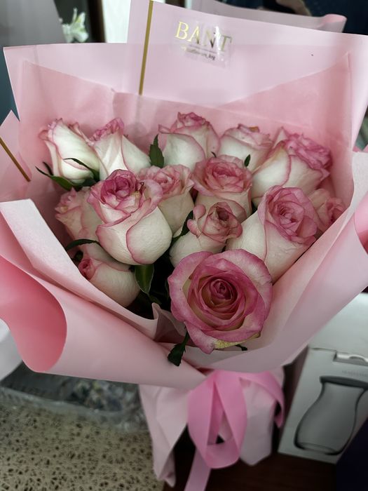 Продаю готовые букеты(цветы)