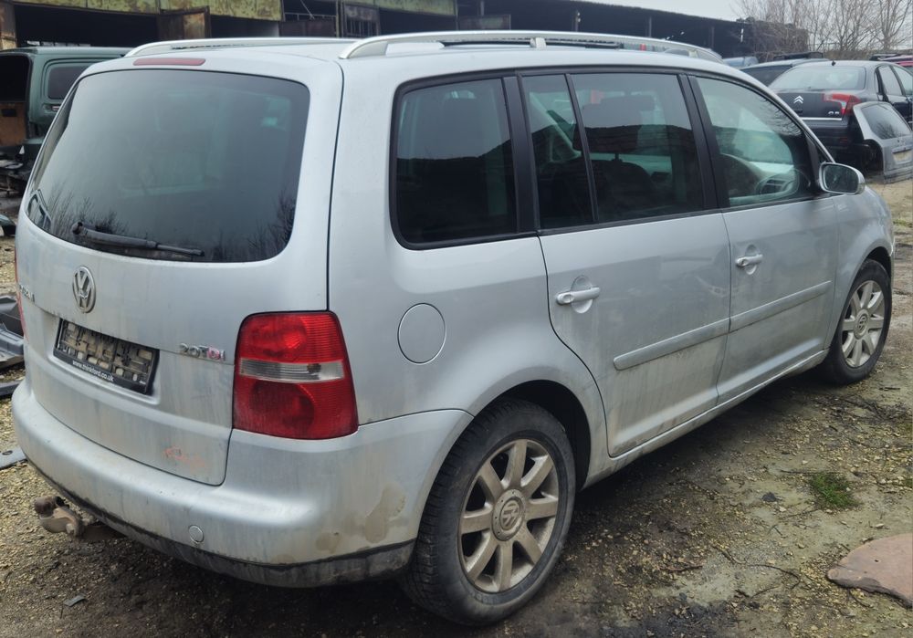 Фолксваген Туран 2.0 136кс на части VW Touran 2.0tdi 136 na chasti