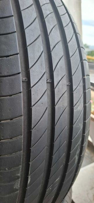 4бр. 215/65/17 Michelin 6.3mm грайфер, дот 18г. Предлагаме монтаж +++
