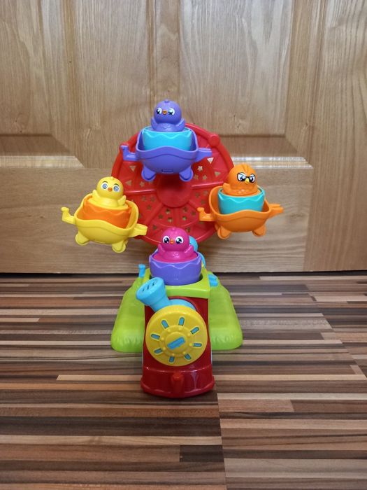 Комплект за игра Tomy - Влакче с яйца изненада