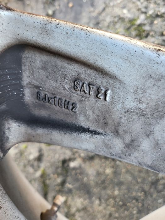 Джанти със зимни гуми мишелин 18 цола  спорт пакет 5х112 централен отв