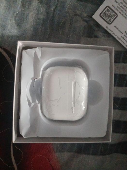 Наушники airpods