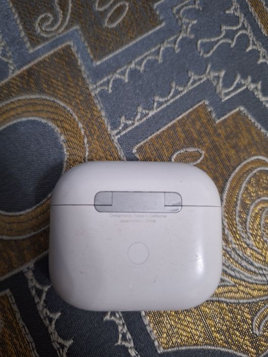 Apple air pods3  оригинал каробки нету торг есть