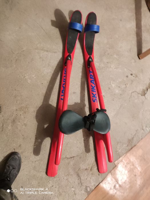 Продам лыжи сидячие