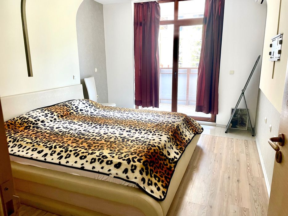 Продава се Двустаен апартамент в Несебър - 69 кв.м за 986 €/кв.м - Снимка #2