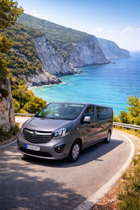 inchiriez microbuz 8+1 Opel Vivaro,Renault Trafic