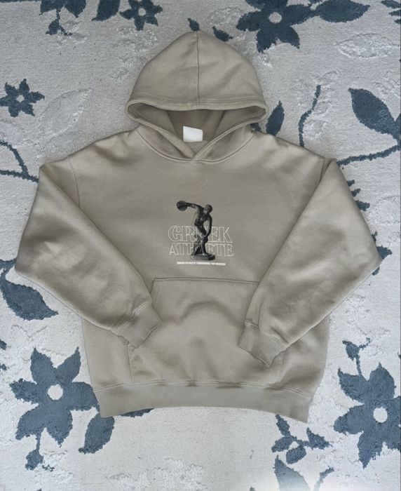 Продаю все эти вещи