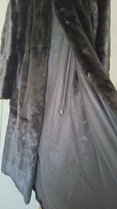 Шуба размер 50+/-. 150 000 тенге