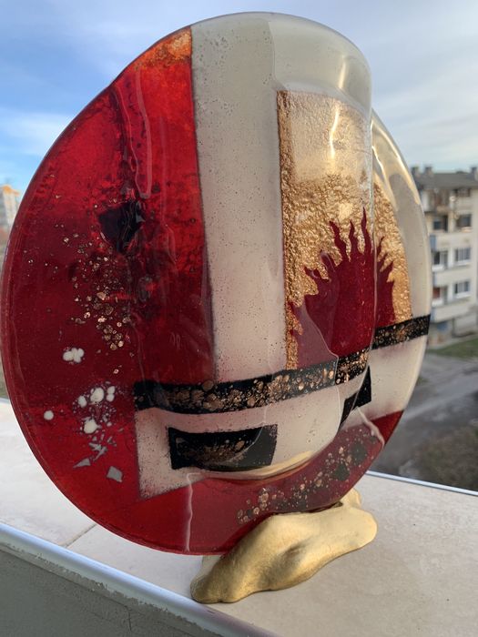 Кръгла стъклена ваза