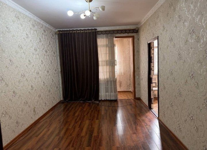 Аренда 2 ком 2этаж 4дом Чилонзор 12.Ор: Фархадский